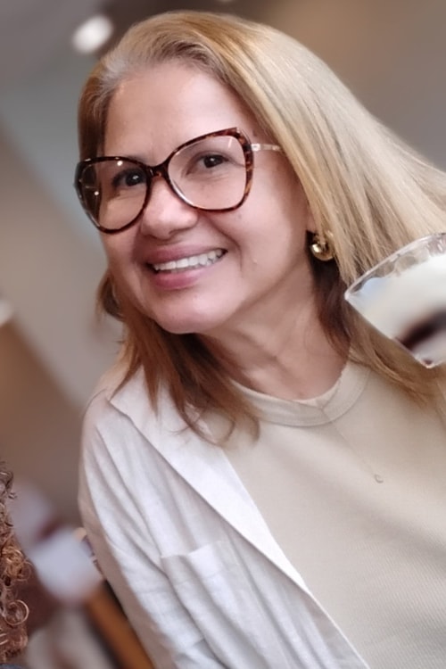 Psicólogo(a) Verônica Fonseca de Lima Ferreira atendendo online em Rio de Janeiro/RJ