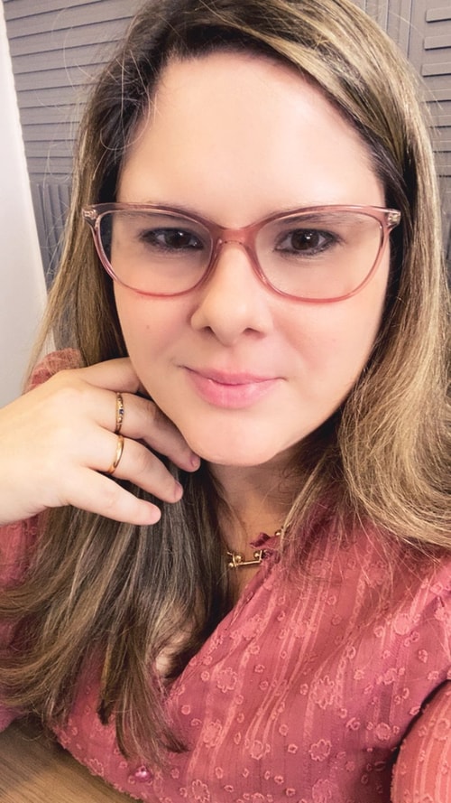 Psicólogo(a) Isabella Pacheco Bleck Louzano atendendo online em Santos/SP