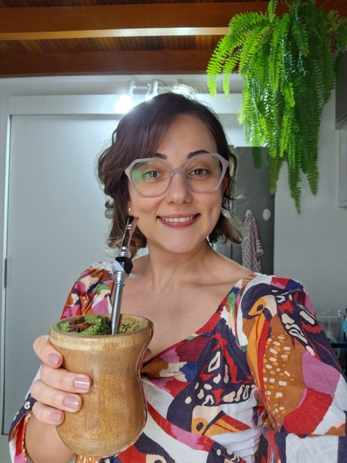 Psicólogo(a) Manuela Nunes Lopes atendendo online em Porto Alegre/RS