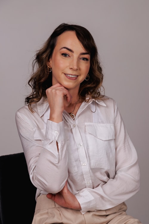 Psicólogo(a) Carine Lauxen atendendo online em Porto Alegre/RS