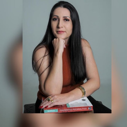 Psicólogo(a) Franciene Aparecida Lopes Silva
