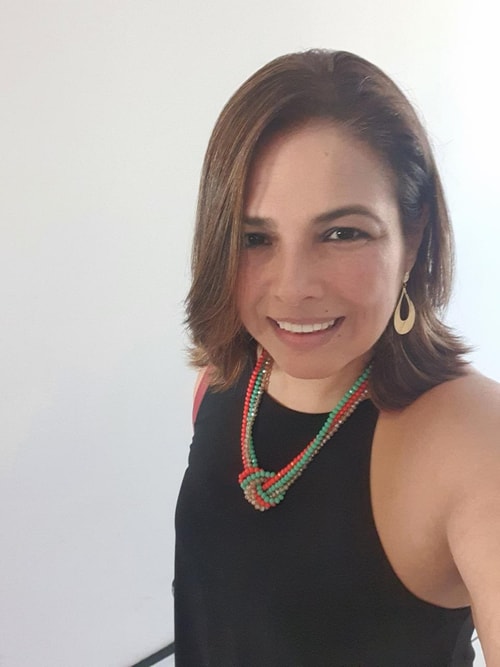 Psicólogo(a) Jannayna Queiroz Carvalho atendendo online