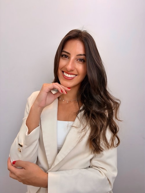 Psicólogo(a) Larissa Cristina Soares atendendo online em São Paulo/SP