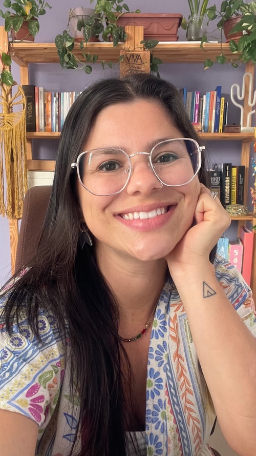 Psicólogo(a) Marinah Canuto atendendo online