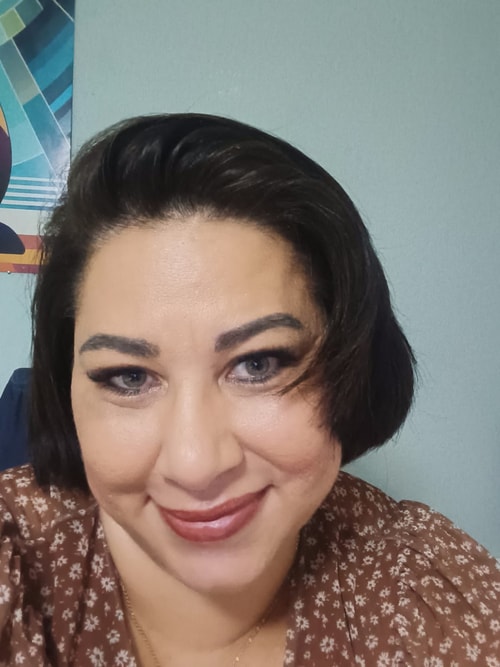 Psicólogo(a) Cíntia Silva de Albuquerque atendendo online em Nilópolis/RJ