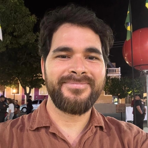 Psicólogo(a) Cláudio Rossano Dias De Lima atendendo online