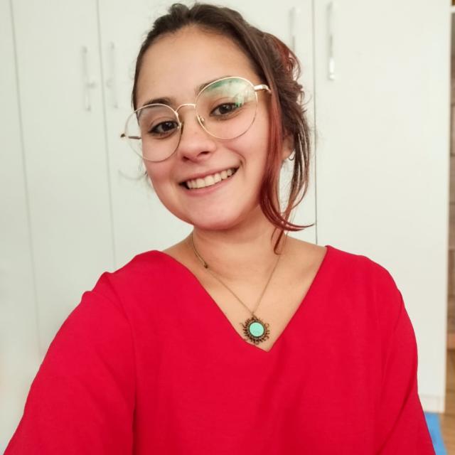 Psicólogo(a) Maria Izadora de Almeida Claudino