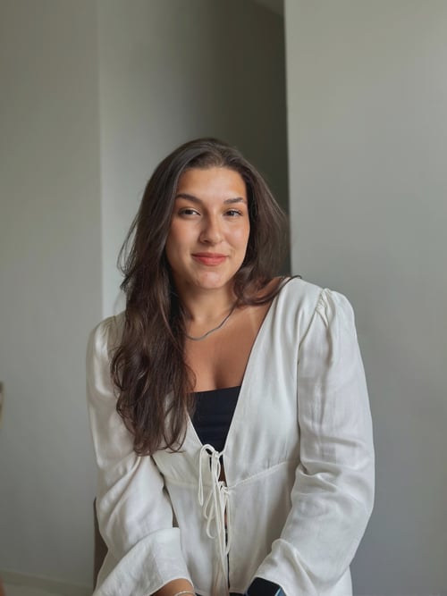 Ana Letícia Araújo Costa Alves