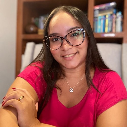 Psicólogo(a) Roberta Kel Batista de Melo Freitas