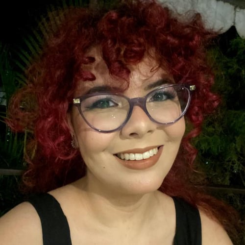 Karmen Victória Emmanuel de Mello E Sant'Anna