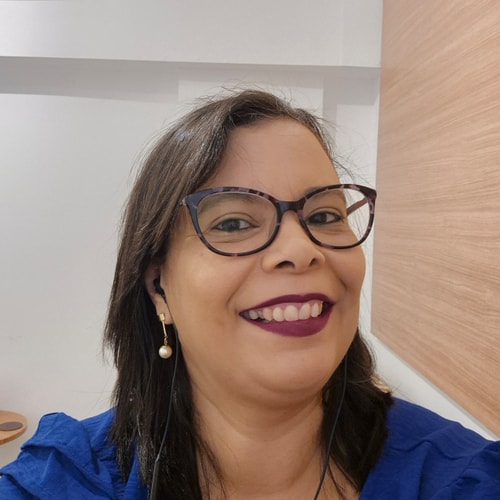 Psicólogo(a) Christiane de Farias Santos Nunes atendendo online em Recife/PE