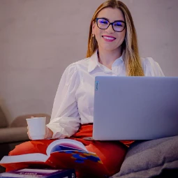 Foto 2 de Suelen Godinho dos Santos