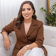 Foto 2 de Thayná Stelma Barros Rangel Machado