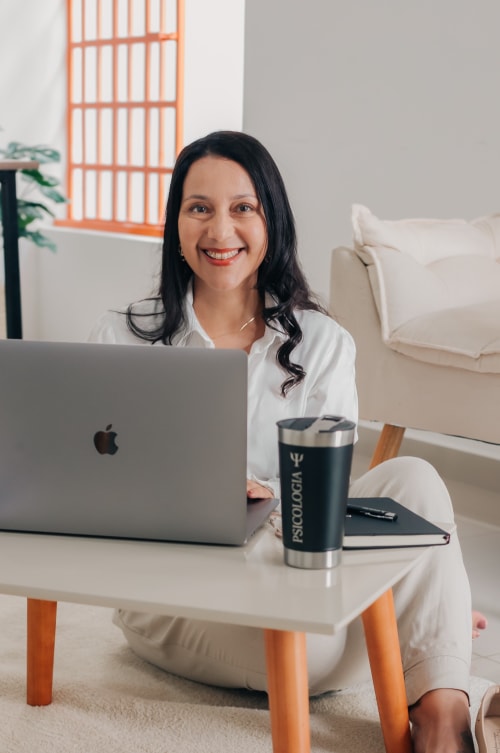 Foto 2 de Jussara Leite