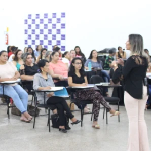 Foto 1 de Mari Diniz