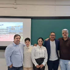 Foto 4 de Aline Daiani Corrêa Rodrigues Bertolo