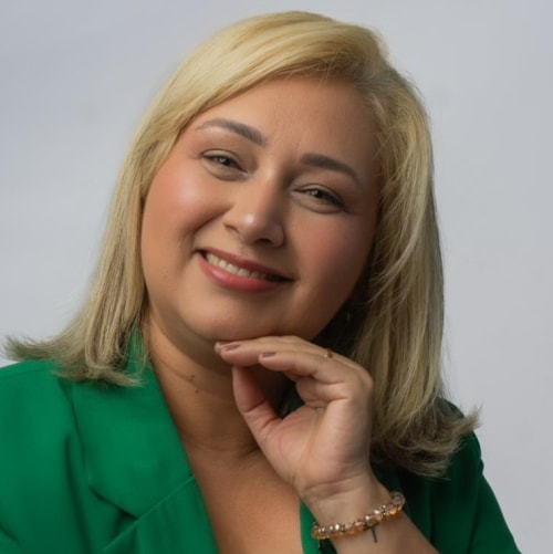 Foto 1 de Ursula Figueiredo