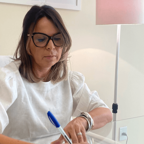 Foto 1 de Carmelia J Ferreira