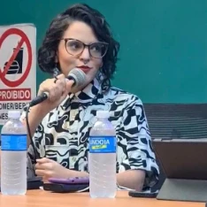 Foto 1 de Nicole Soares Resende