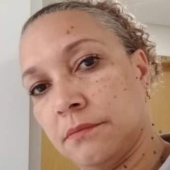 Foto 1 de Helga Alessandra de Rezende