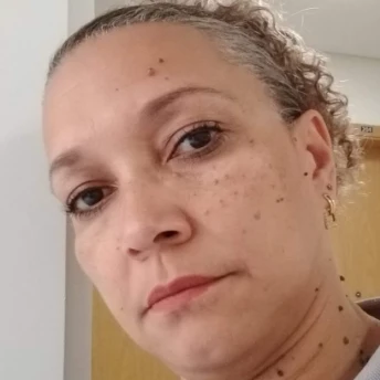 Foto 1 de Helga Alessandra de Rezende