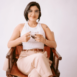 Foto 1 de Stefany Marques