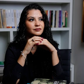 Foto 1 de Vanessa de Oliveira Lopes