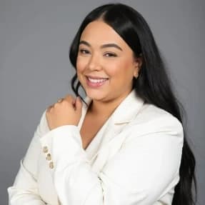 Foto 1 de Delisane Câmara Ferreira