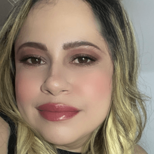 Foto 1 de Mayara Carvalho