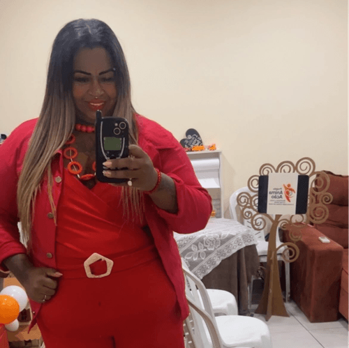 Foto 2 de Débora de Jesus do Nascimento Bonfim