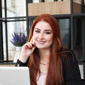 Psicólogo(a) Letícia Lima atendendo online em Osasco/SP