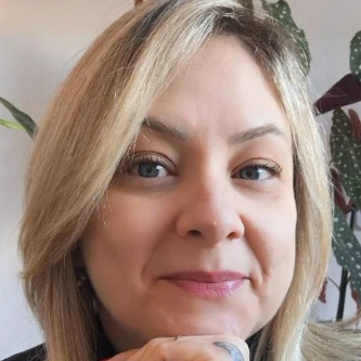 Psicólogo(a) Daniele Lopes atendendo online em Xanxerê/SC