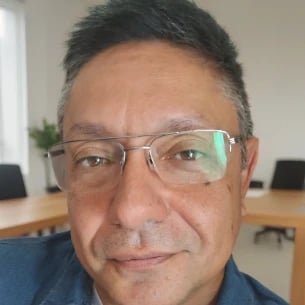 Marco Adriano de Oliveira