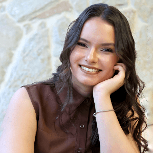 Psicólogo(a) Daniela Alves de Paula atendendo online em Goiânia/GO