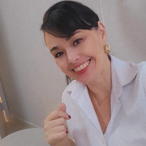 Psicólogo(a) Patricia Akemi Michiyori atendendo online em Maringá/PR