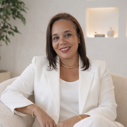 Psicólogo(a) Ana Claudia Santos de Brito atendendo online